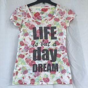 Women’s Large Graphic Tshirt